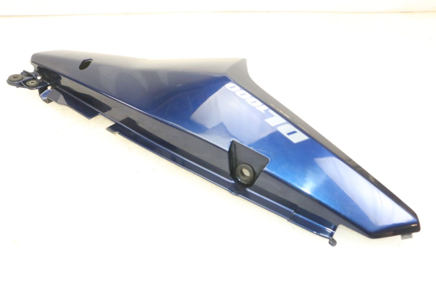 photo de REAR RIGHT PANEL SUZUKI DL V STROM 1000 (2002 - 2007) - Technical close-up