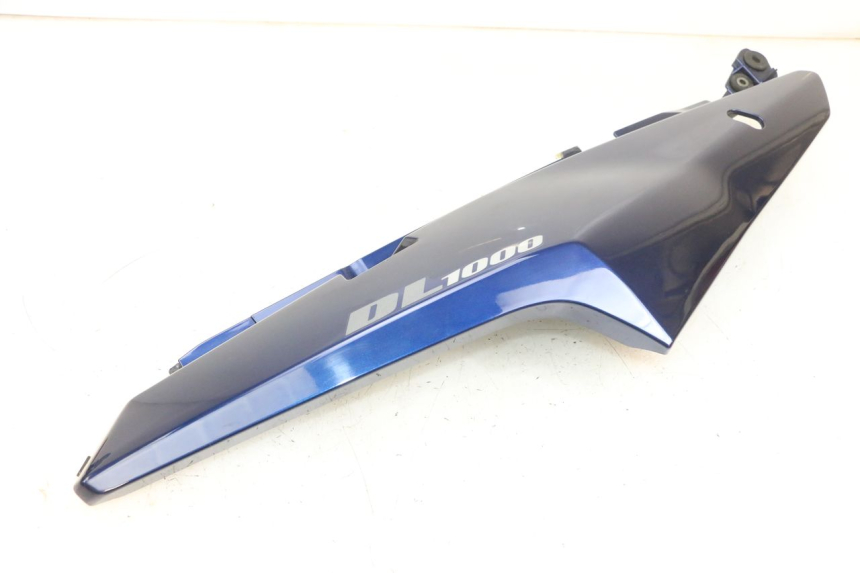 photo de REAR RIGHT PANEL SUZUKI DL V STROM 1000 (2002 - 2007) - Surface and material condition