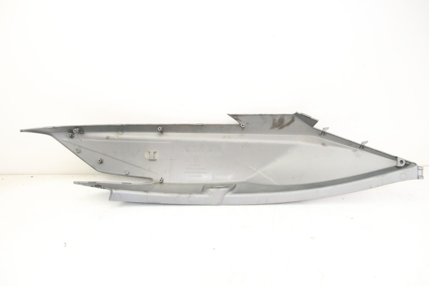 photo de RIGHT REAR SIDE PANEL KYMCO DOWNTOWN ABS 125 (2015 - 2017) - Alternative perspective
