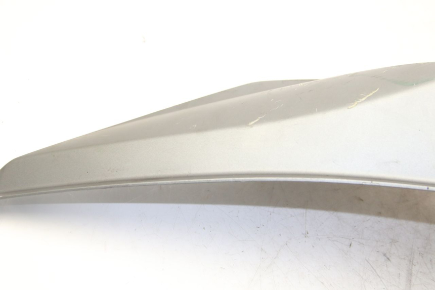 photo de RIGHT REAR SIDE PANEL KYMCO DOWNTOWN ABS 125 (2015 - 2017) - Markings and original references