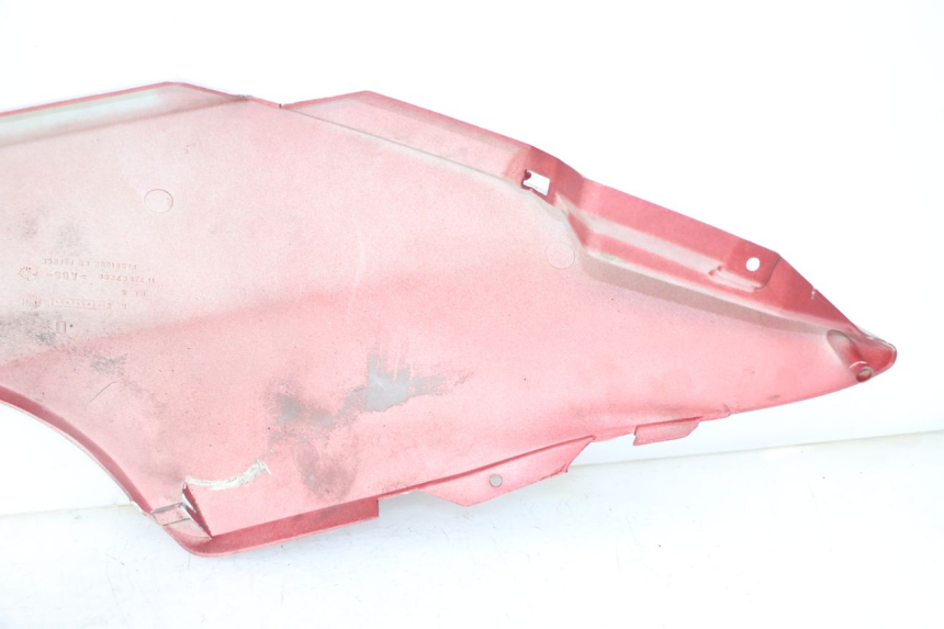 photo de REAR RIGHT PANEL PEUGEOT ELYSTAR 125 (2002 - 2007) - Technical close-up