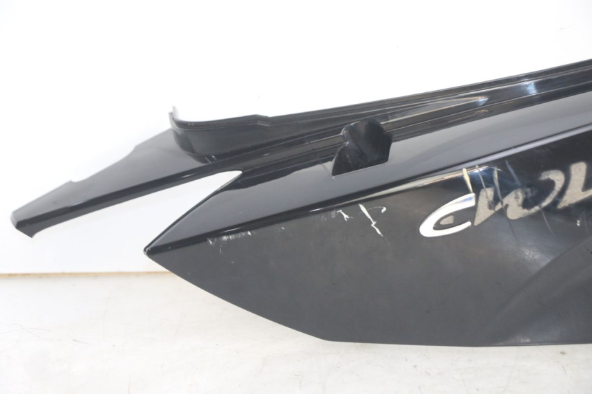 photo de RIGHT REAR SIDE PANEL JM MOTORS EVOLIS 4T 50 (2018 - 2022) - Distinctive features