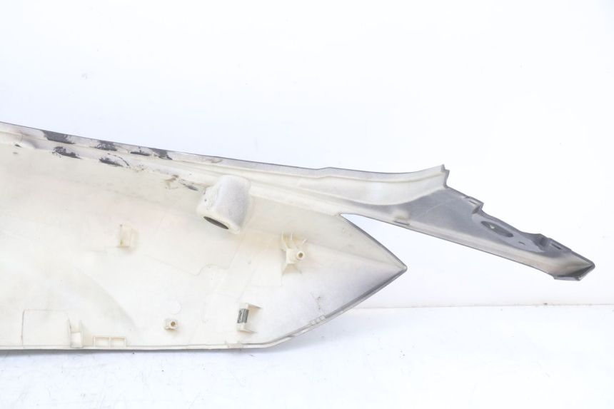 photo de RIGHT REAR SIDE PANEL JM MOTORS EVOLIS 4T 50 (2018 - 2022) - Fixing points details