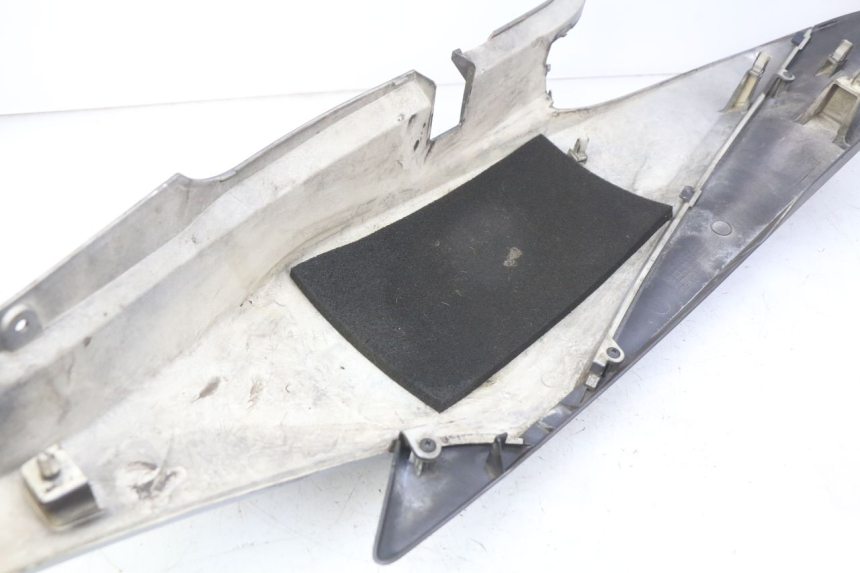 photo de RIGHT REAR SIDE PANEL HONDA FJS SILVERWING SILVER WING 400 (2009 - 2016) - Product overview