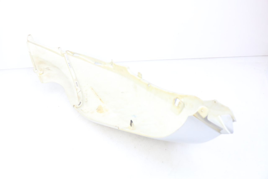 photo de RIGHT REAR SIDE PANEL PIAGGIO FLY 100 (2006 - 2010) - Alternative perspective