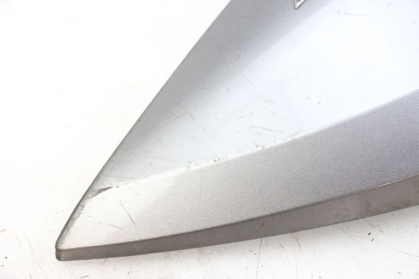 photo de REAR RIGHT PANEL HONDA FORZA ABS 300 (2013 - 2017) - High-resolution close-up