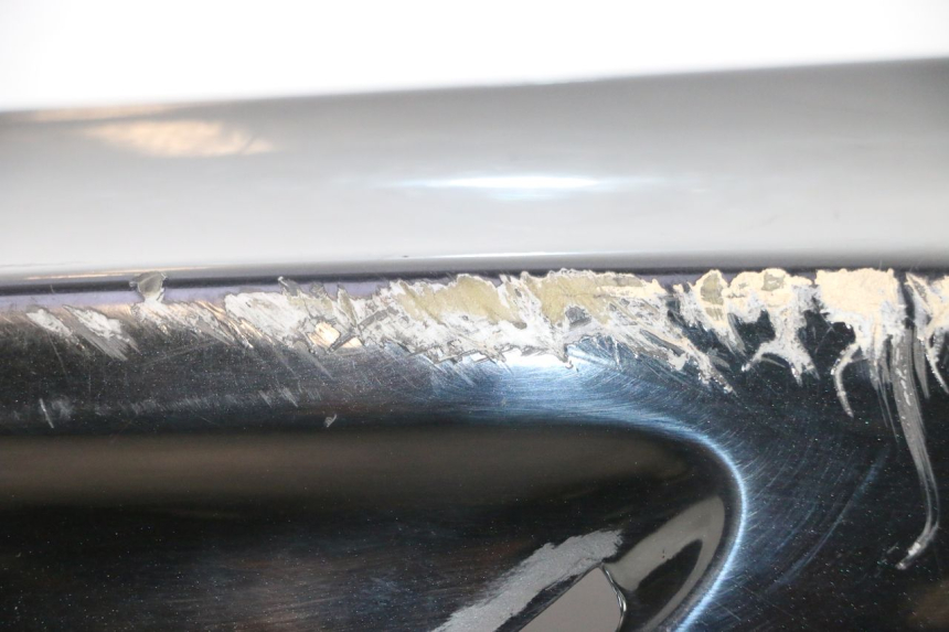 photo de REAR RIGHT PANEL GILERA GP 800 (2007 - 2013) - Alternative perspective