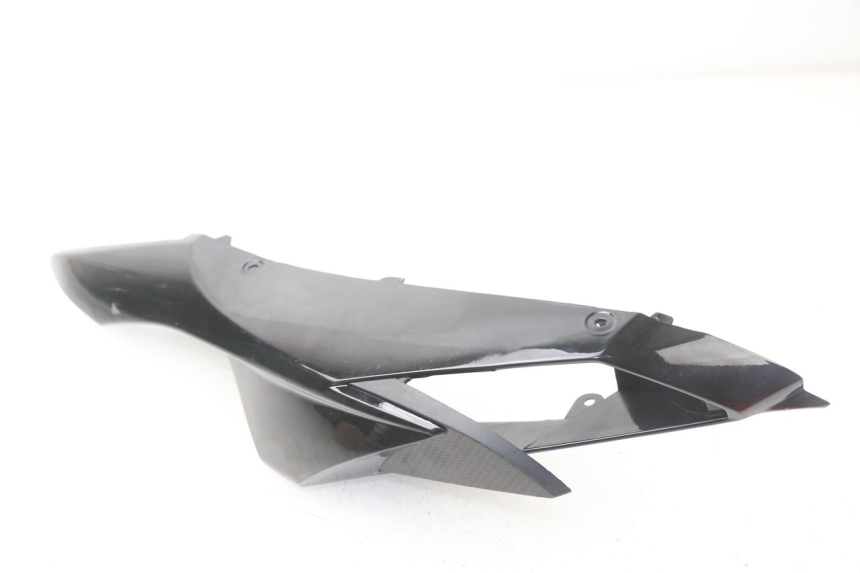 photo de REAR RIGHT PANEL SUZUKI GSX-R GSXR 750 (2011 - 2016) - Technical close-up