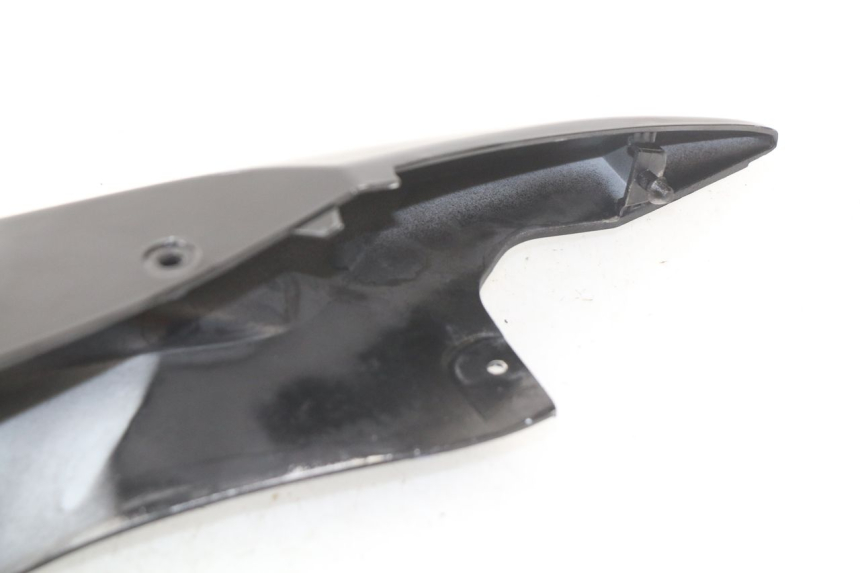 photo de REAR RIGHT PANEL SUZUKI GSX-R GSXR 750 (2011 - 2016) - Fixing points details