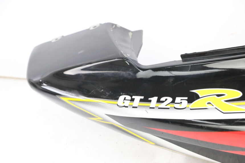 photo de REAR RIGHT PANEL HYOSUNG GTR 125 (2006 - 2008) - Markings and original references