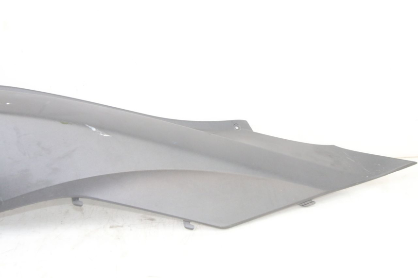 photo de REAR RIGHT PANEL HONDA PCX (JF57/JF64) 125 (2014 - 2018) - Zoom on usage condition