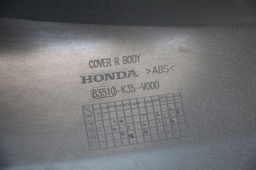 photo de REAR RIGHT PANEL HONDA PCX (JF57/JF64) 125 (2014 - 2018) - Markings and original references