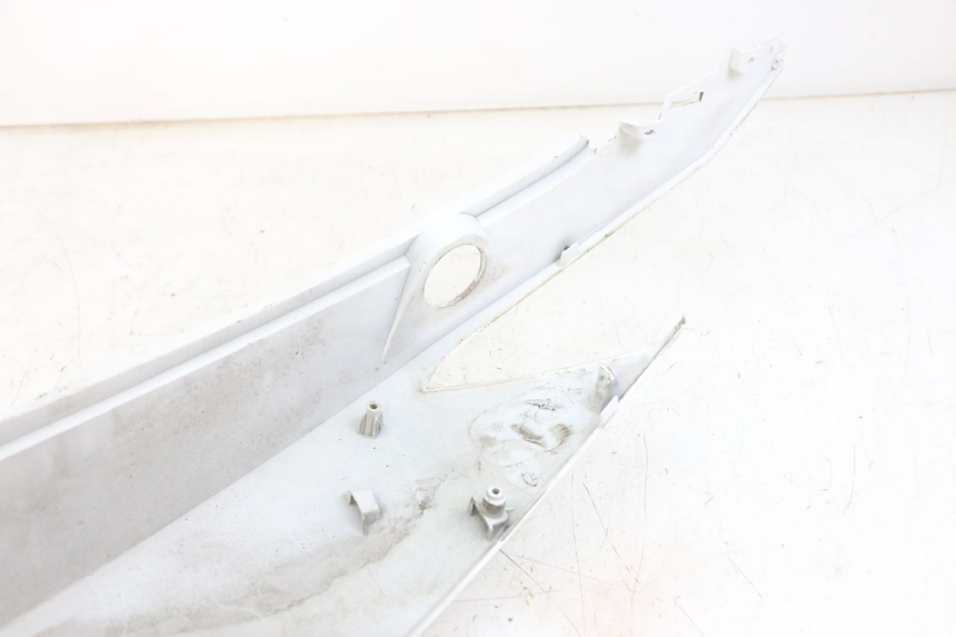 photo de RIGHT REAR SIDE PANEL SYM JET 14 4T 50 (2018 - 2022) - Technical close-up