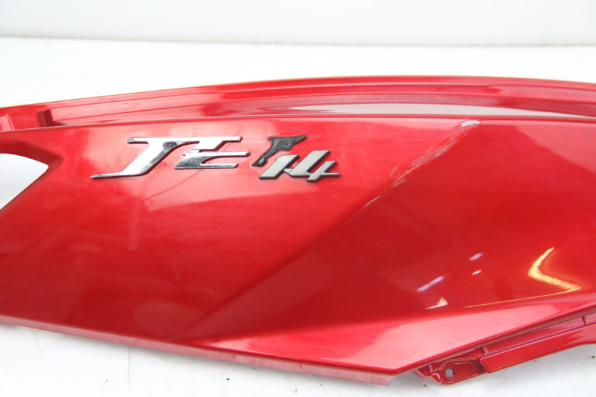 photo de RIGHT REAR SIDE PANEL SYM JET 4 4T 50 (2018 - 2021) - Zoom on usage condition