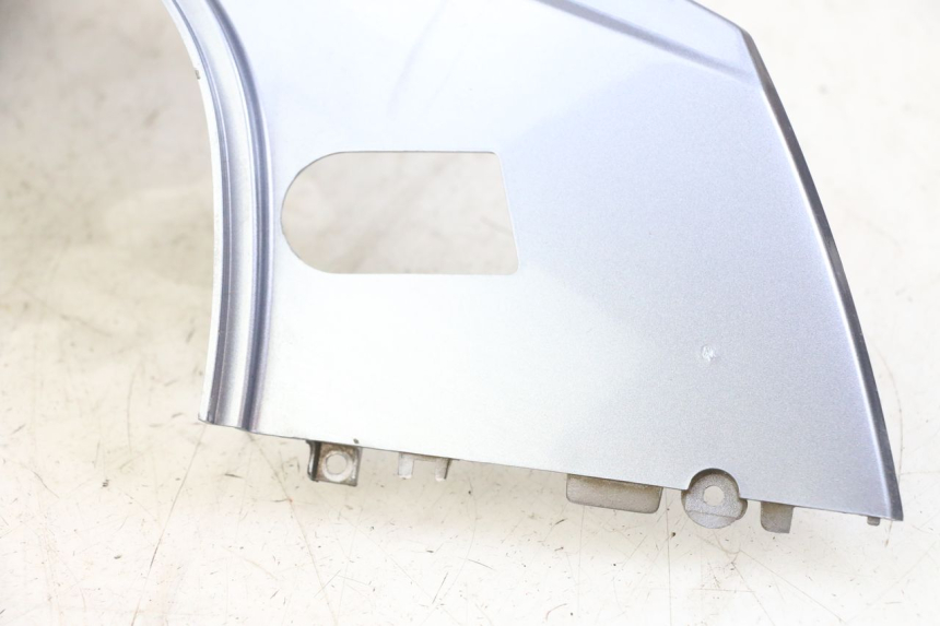 photo de REAR RIGHT PANEL SYM JOYMAX 125 (2010 - 2017) - Technical close-up