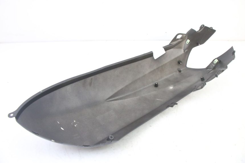 photo de RIGHT REAR SIDE PANEL PEUGEOT KISBEE 4T 50 (2018 - 2022) - Fixing points details