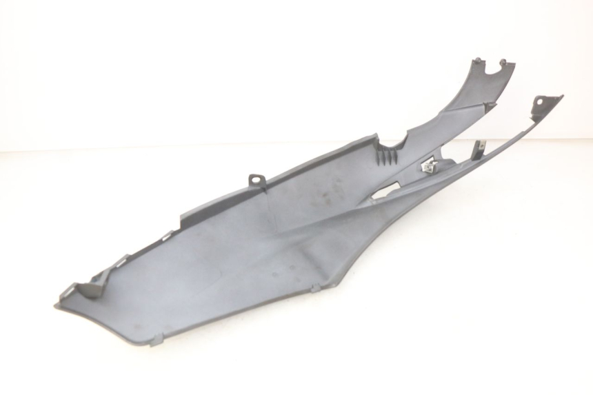 photo de RIGHT REAR SIDE PANEL PIAGGIO LIBERTY IGET 4T 50 (2015 - 2020) - Alternative perspective