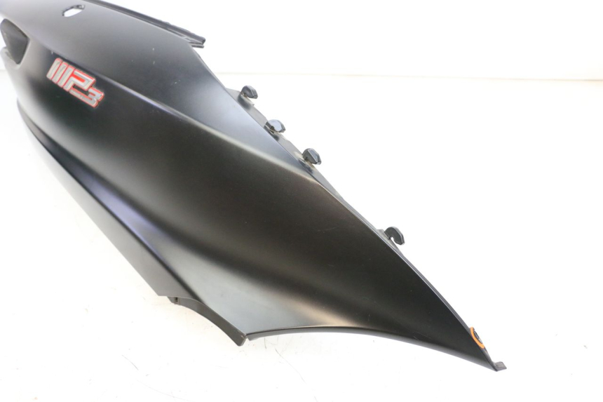 photo de REAR RIGHT PANEL PIAGGIO MP3 HPE 350 (2018 - 2020) - Fixing points details