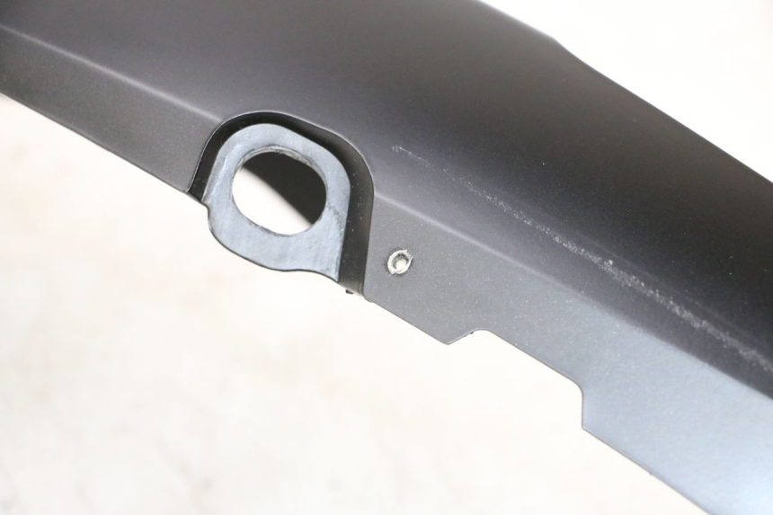 photo de REAR RIGHT PANEL PIAGGIO MP3 HPE 300 (2019 - 2026) - Fixing points details