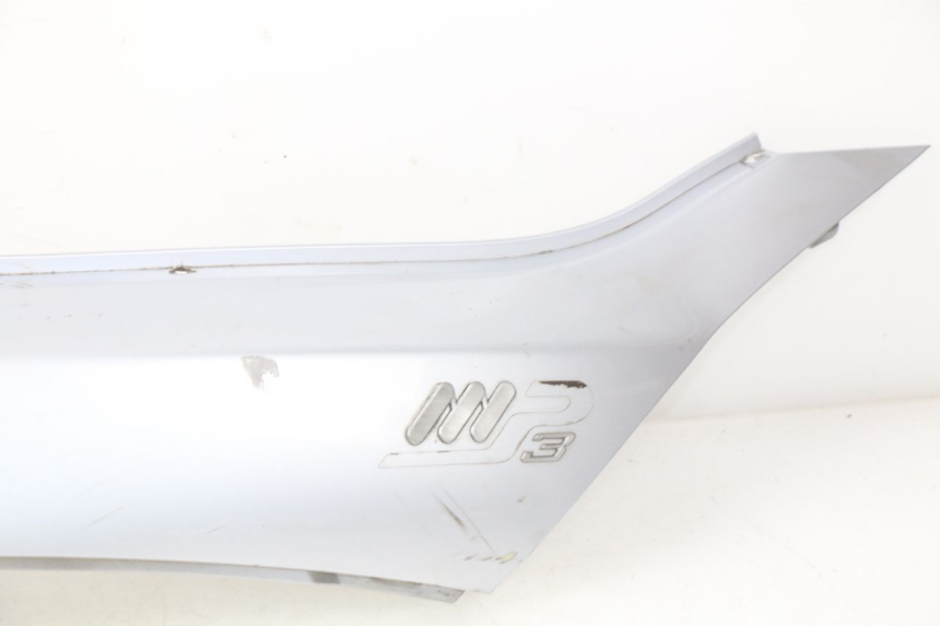 photo de RIGHT REAR SIDE PANEL PIAGGIO MP3 125 (2006 - 2014) - Additional view of the item