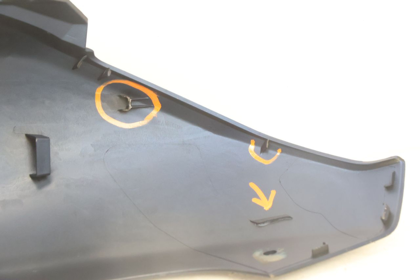 photo de REAR RIGHT PANEL YAMAHA N-MAX NMAX 125 (2021 - 2024) - Component zoom