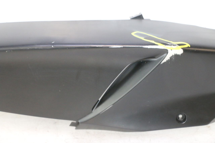 photo de REAR RIGHT PANEL PIAGGIO NEW TYPHOON 50 (2018 - 2021) - Zoom on usage condition