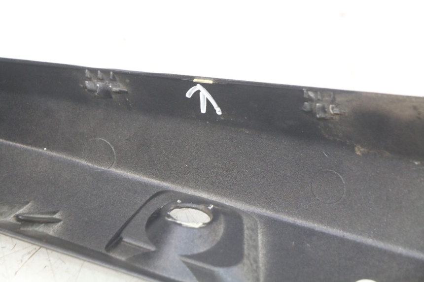 photo de RIGHT REAR SIDE PANEL GILERA NEXUS 125 (2007 - 2009) - Alternative perspective