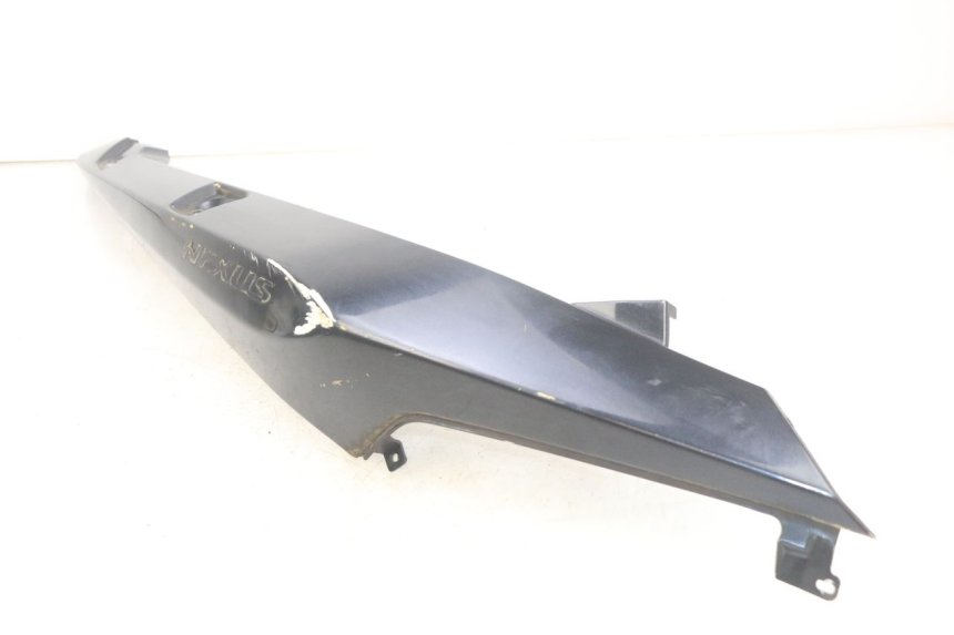 photo de RIGHT REAR SIDE PANEL GILERA NEXUS 125 (2007 - 2009) - Surface and material condition