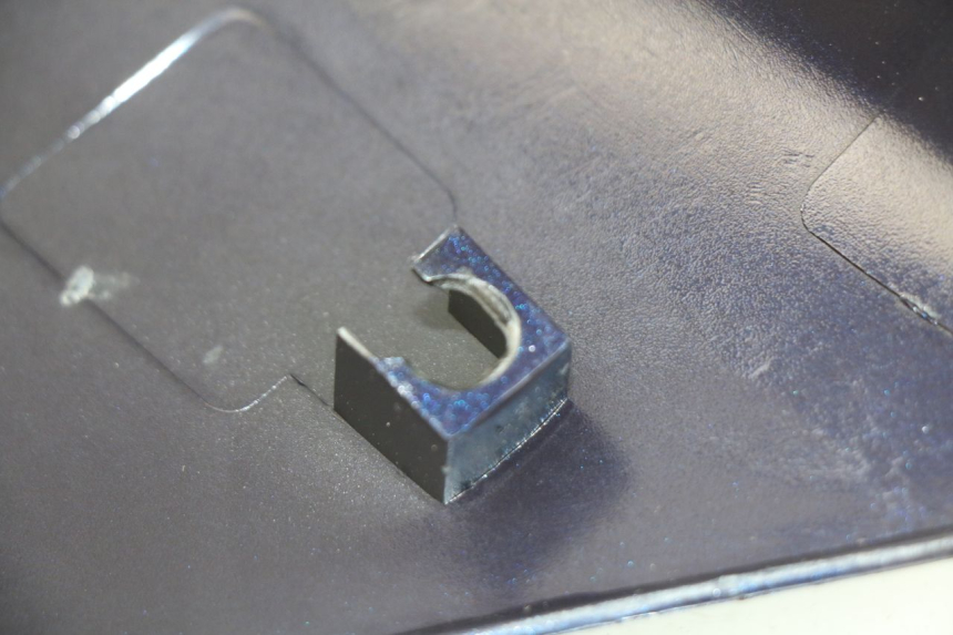 photo de RIGHT REAR SIDE PANEL MBK OVETTO 50 (1998 - 2007) - Zoom on usage condition