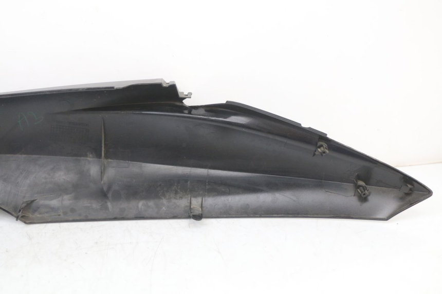 photo de REAR RIGHT PANEL HONDA PCX (JF28) 125 (2009 - 2011) - Surface and material condition