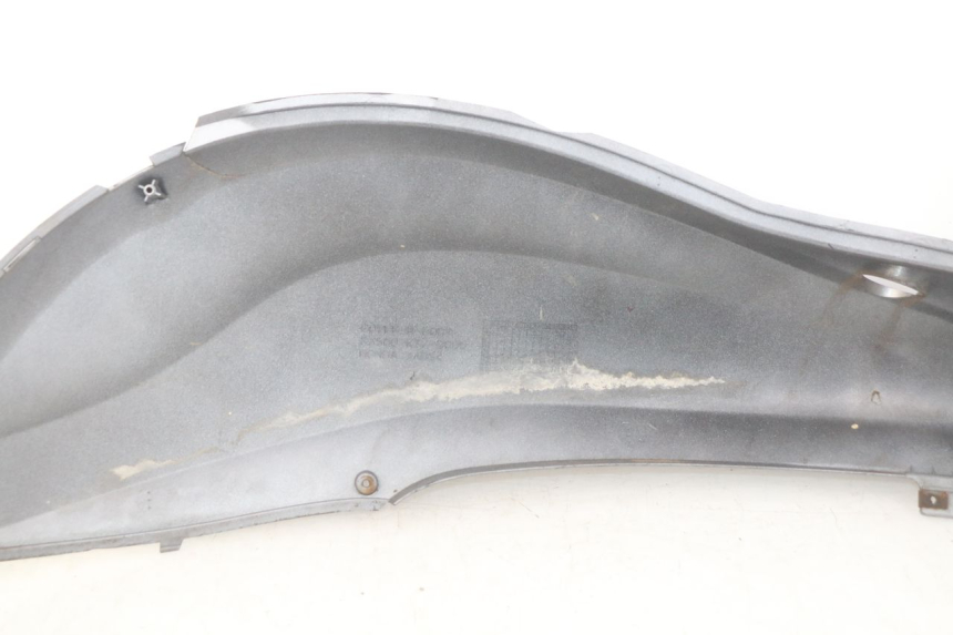 photo de RIGHT REAR SIDE PANEL HONDA PES PS I 125 (2006 - 2012) - Surface and material condition