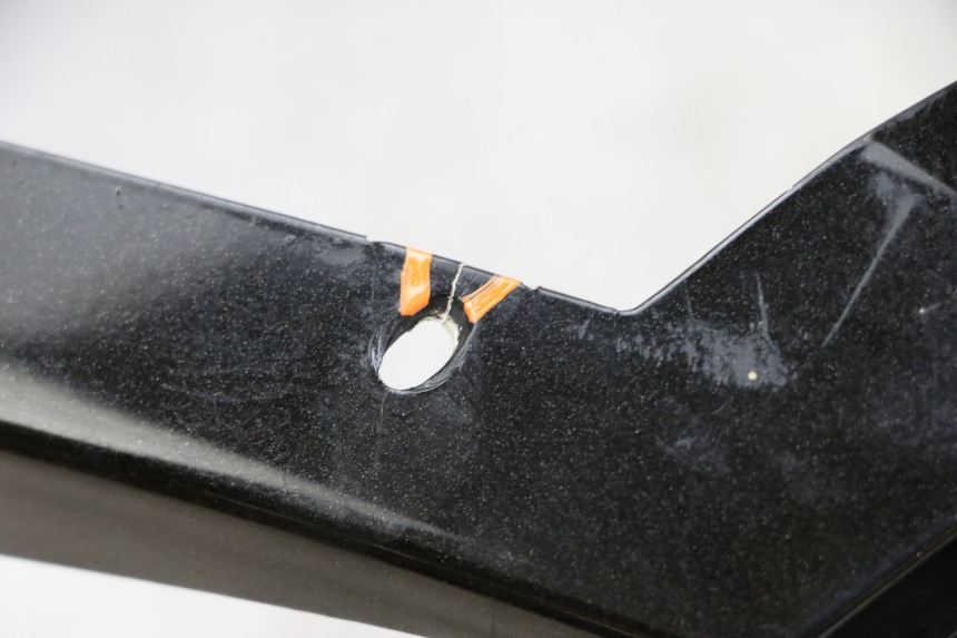 photo de REAR RIGHT PANEL PEUGEOT SATELIS COMPRESSOR K15 125 (2006 - 2009) - Zoom on usage condition