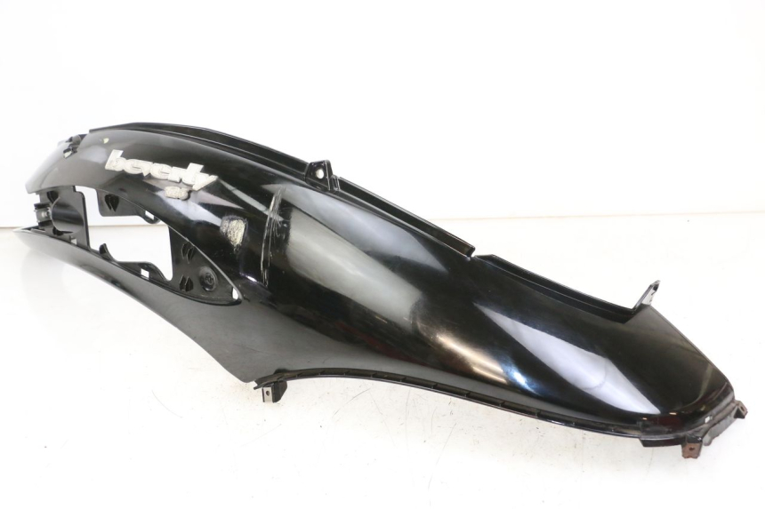 photo de REAR RIGHT PANEL PIAGGIO BEVERLY 125 (1998 - 2005) - Fixing points details