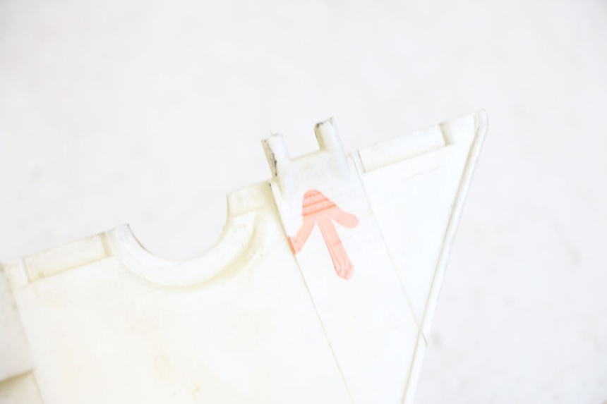 photo de REAR RIGHT PANEL EUROCKA R8 4T 50 (2013 - 2022) - Fixing points details