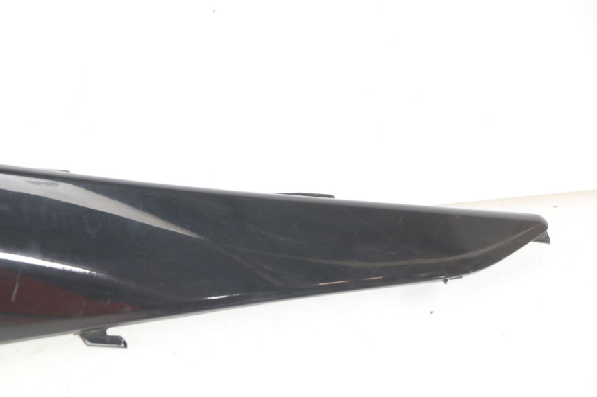 photo de RIGHT REAR SIDE PANEL SUZUKI SIXTEEN 125 (2008 - 2010) - Supplementary product photo