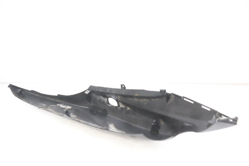 photo de RIGHT REAR SIDE PANEL SUZUKI SIXTEEN 125 (2008 - 2010) - Product overview