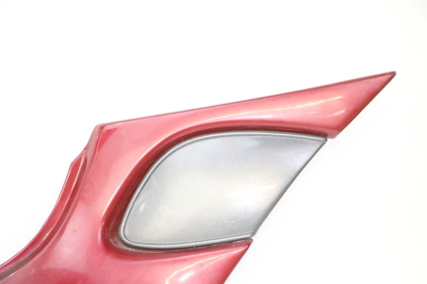 photo de REAR RIGHT PANEL TRIUMPH SPRINT 900 (1995 - 1998) - Distinctive features