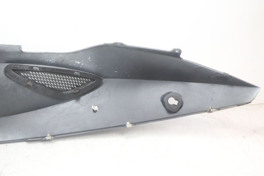 photo de REAR RIGHT PANEL CAN-AM SPYDER RS 1000 (2008 - 2012) - Checked used part