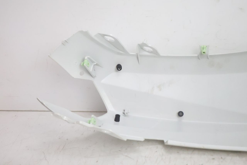photo de REAR RIGHT PANEL PEUGEOT STREETZONE NAKED 2T 50 (2014 - 2018) - Surface and material condition