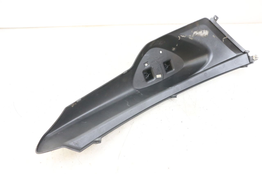 photo de RIGHT REAR SIDE PANEL MBK STUNT NAKED 50 (2004 - 2018) - Alternative perspective