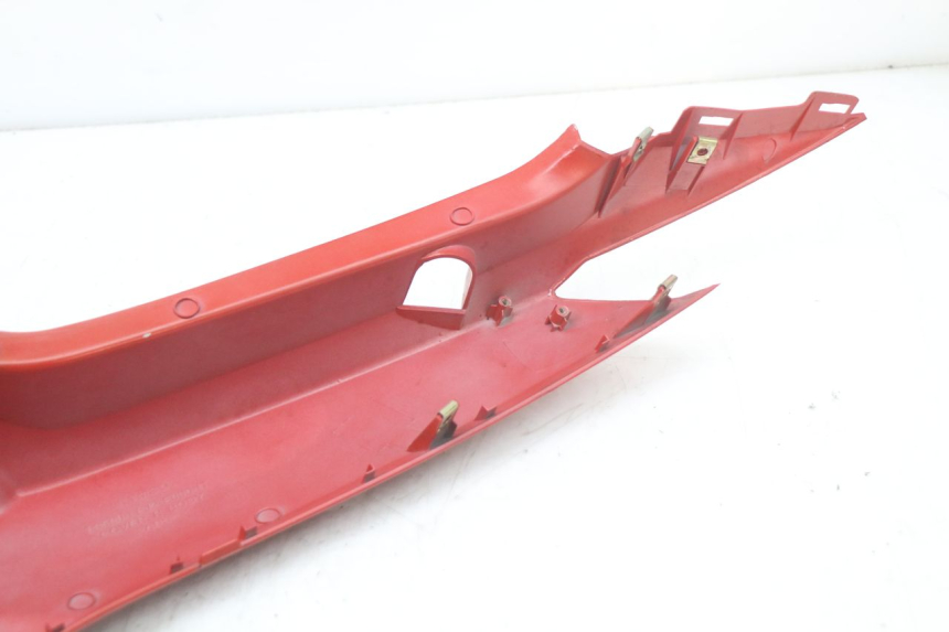 photo de REAR RIGHT PANEL KYMCO SUPER 8 125 (2008 - 2015) - Checked used part
