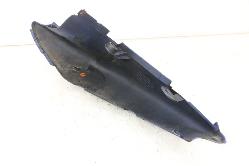 photo de REAR RIGHT PANEL SUZUKI SV S 650 (1999 - 2002) - Component detail