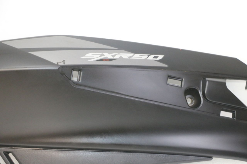 photo de RIGHT REAR SIDE PANEL APRILIA SXR 50 (2021 - 2023) - Fixing points details