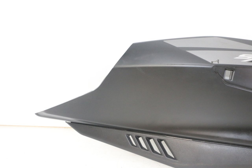 photo de RIGHT REAR SIDE PANEL APRILIA SXR 50 (2021 - 2023) - Surface and material condition