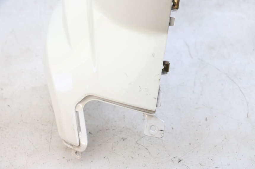 photo de REAR RIGHT PANEL PEUGEOT TWEET PRO EFI 4T 50 (2021 - 2022) - Distinctive features