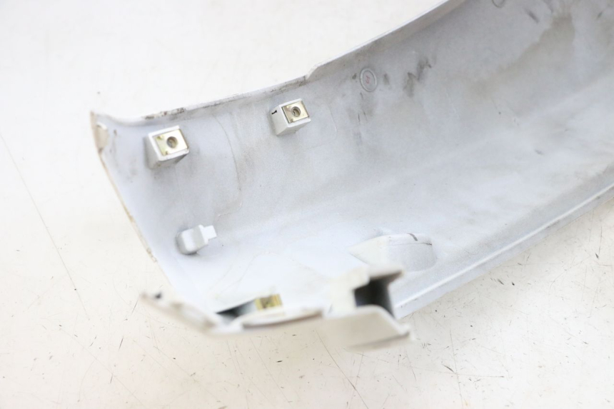 photo de REAR RIGHT PANEL PEUGEOT TWEET PRO EFI 4T 50 (2021 - 2022) - Zoom on usage condition