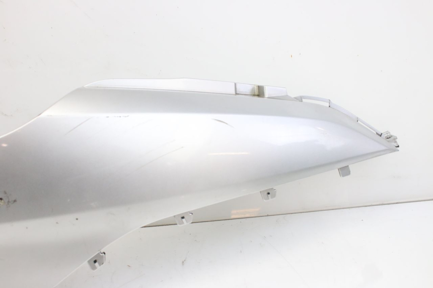 photo de RIGHT REAR SIDE PANEL SUZUKI UH BURGMAN 125 (2002 - 2006) - Alternative perspective