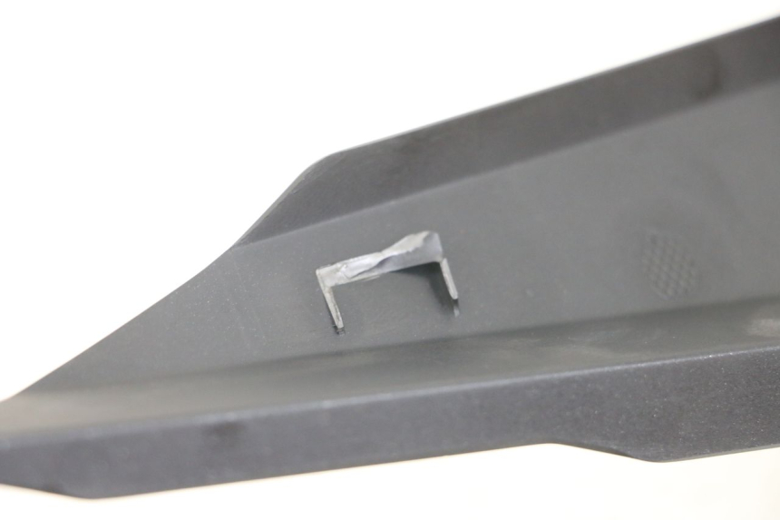 photo de RIGHT REAR SIDE PANEL KAWASAKI VERSYS ABS 650 (2015 - 2018) - Surface and material condition