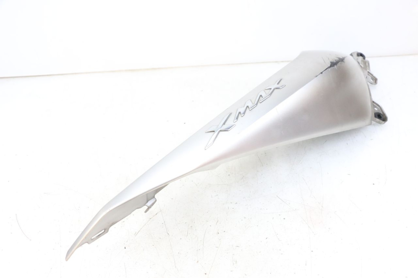 photo de RIGHT REAR SIDE PANEL YAMAHA XMAX X-MAX ABS 125 (2017 - 2020) - Fixing points details