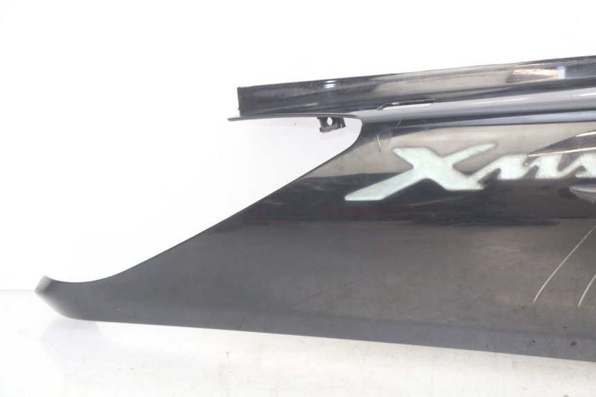photo de RIGHT REAR SIDE PANEL YAMAHA XMAX X-MAX 125 (2006 - 2009) - Markings and original references